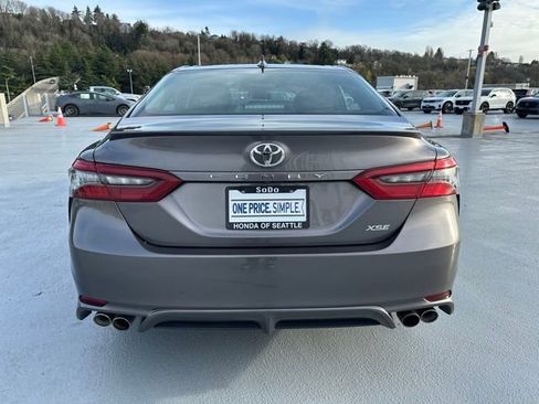 Used 2023 Toyota Camry XSE image 4