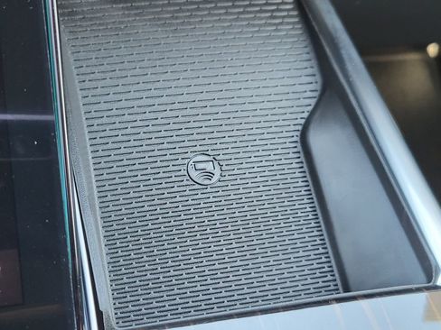 New 2025 Cadillac Escalade Luxury image 30