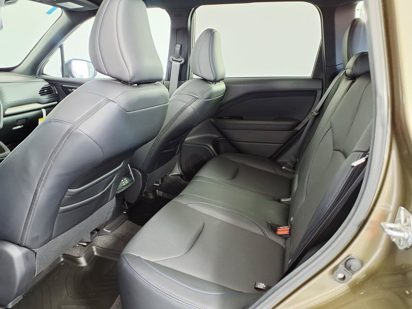 Used 2026 Subaru Forester Limited AWD/4WD image 9