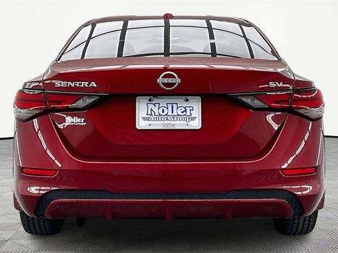 Used 2024 Nissan Sentra SV image 4