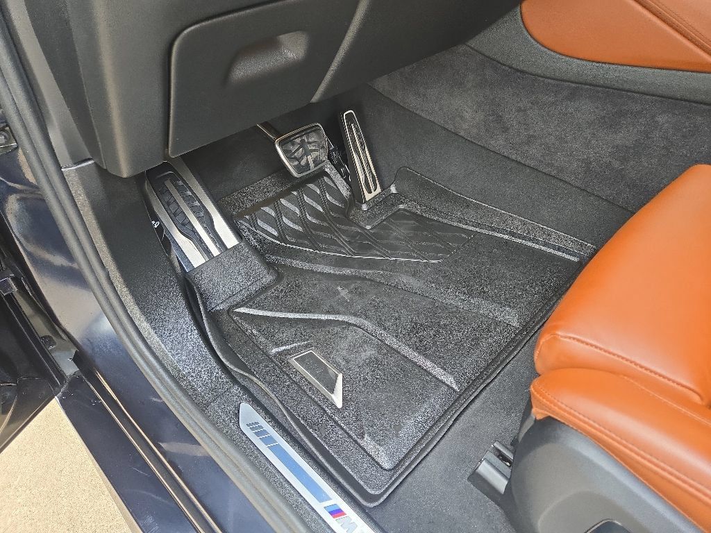 Used 2024 BMW X6 xDrive40i w/ Executive Package AWD/4WD image 39