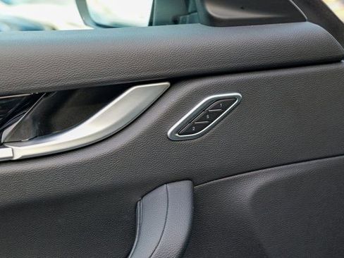 Used 2022 Maserati Levante Modena image 17