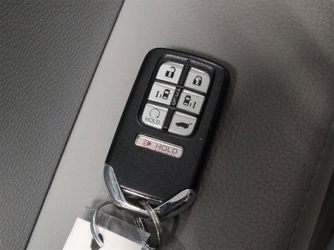 Used 2019 Honda Odyssey EX image 34