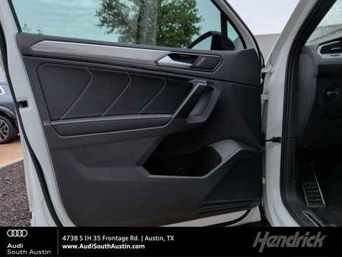 Used 2023 Volkswagen Tiguan SE R-Line FWD image 1
