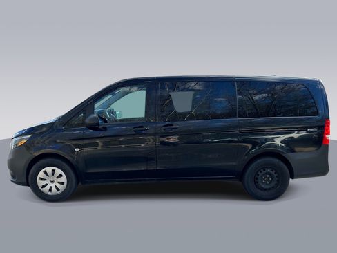Used 2023 Mercedes-Benz Metris Passenger image 6