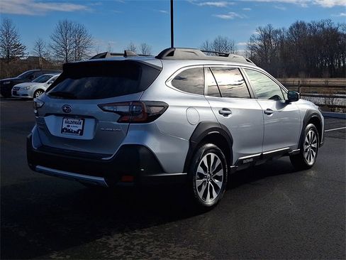 Used 2025 Subaru Outback Limited image 7