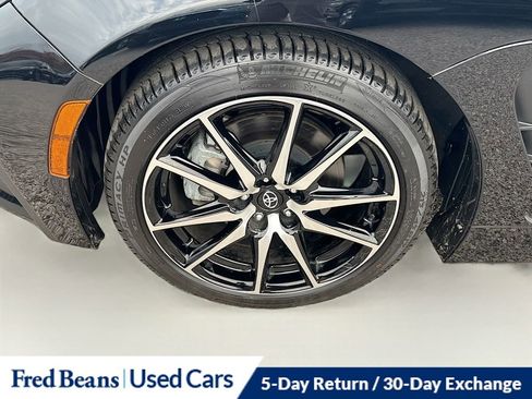 Used 2022 Toyota GR86 w/ ALL Weather Mat Package (TMS) image 28