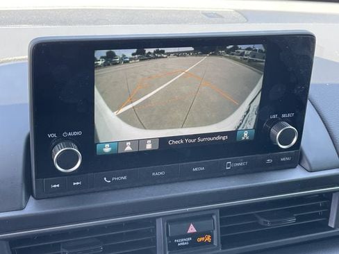 Certified 2025 Honda Pilot Sport image 19