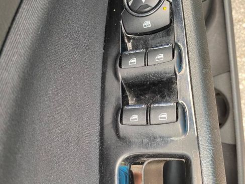 Used 2016 Ford Fusion SE FWD image 33