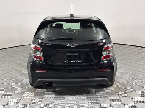 Used 2019 Chevrolet Sonic Premier w/ Driver Confidence Package FWD image 6