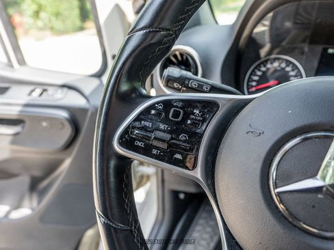 Used 2023 Mercedes-Benz Sprinter 2500 image 46