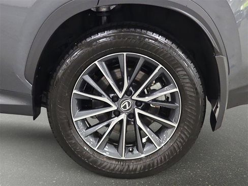 Used 2025 Lexus NX 250 FWD w/ Towing Package (2000 Lbs) image 30