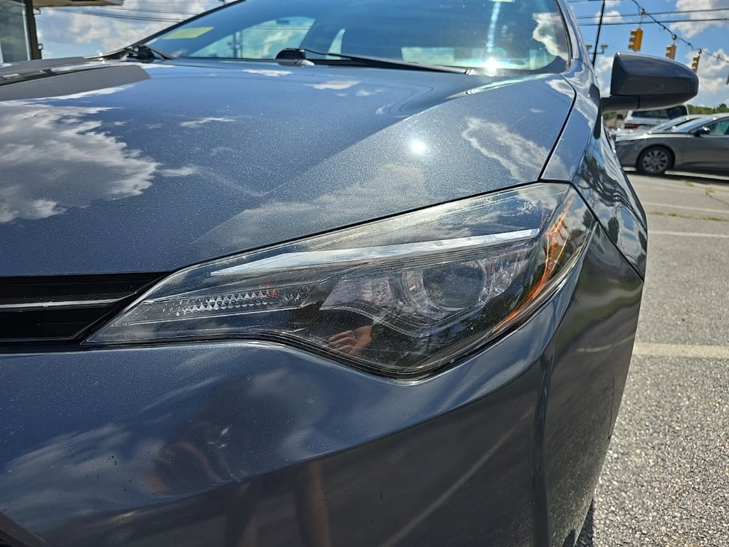 Used 2017 Toyota Corolla LE w/ Carpet Mat Package (TMS) FWD image 7