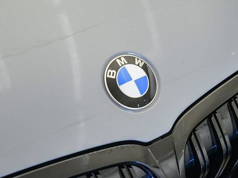 Used 2026 BMW 330i Sedan w/ M Sport Package RWD image 8