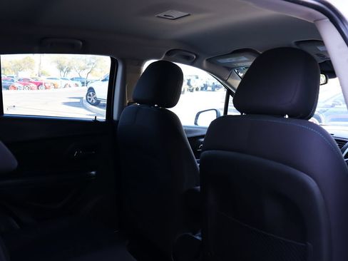 Used 2016 Chevrolet Trax LS w/ LPO, Cargo Package FWD image 26