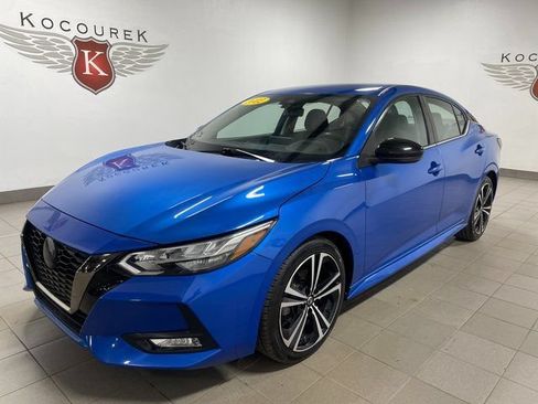 Used 2022 Nissan Sentra SR w/ Electronics Package FWD image 3