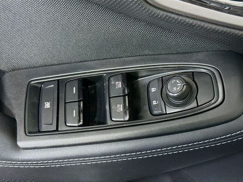 Used 2023 Subaru Forester Premium image 24