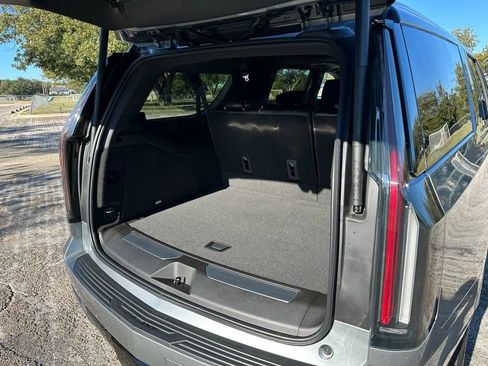 New 2026 Cadillac Escalade ESV Luxury w/ Touring Package image 22