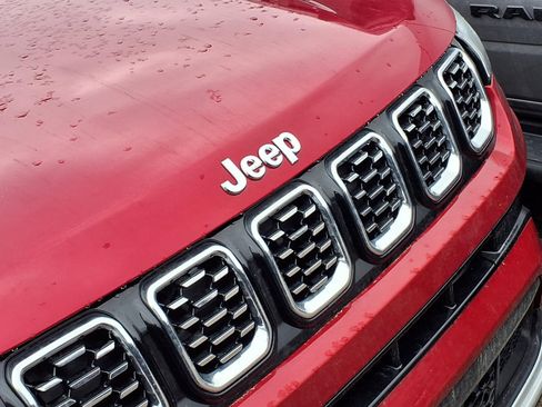 Used 2026 Jeep Compass Limited image 27