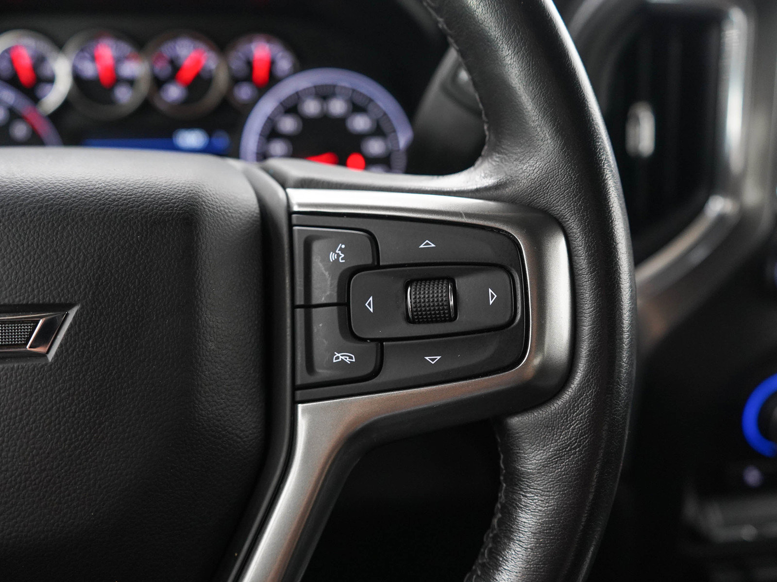 Used 2020 Chevrolet Silverado 1500 RST w/ All-Star Edition AWD/4WD image 25