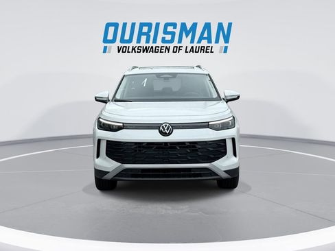 New 2026 Volkswagen Tiguan SE AWD/4WD image 3