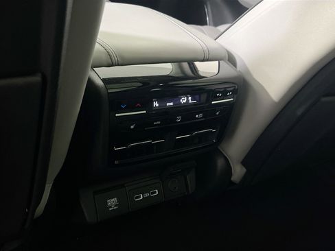 Used 2022 Acura MDX SH-AWD w/ Advance Package image 27