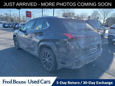 Used 2021 Lexus UX 250h w/ Premium Package image 6