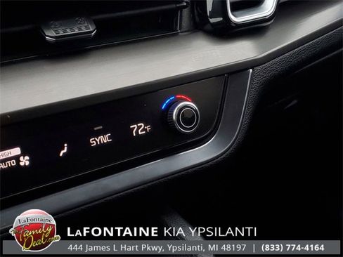 Certified 2025 Kia Sportage EX image 26