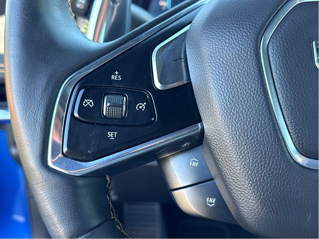 Used 2020 Chevrolet Corvette Stingray Preferred Cpe w/ 2LT Preferred Equipment Group RWD image 15