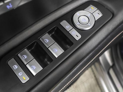 Used 2023 Genesis GV80 3.5T w/ Prestige Package image 35