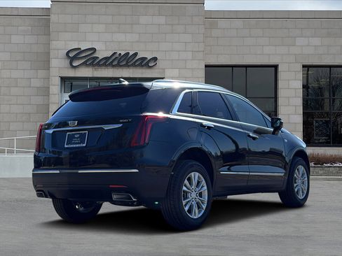 New 2025 Cadillac XT5 Luxury image 3