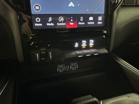 Used 2025 RAM 1500 Laramie w/ Laramie Southwest Edition AWD/4WD image 21