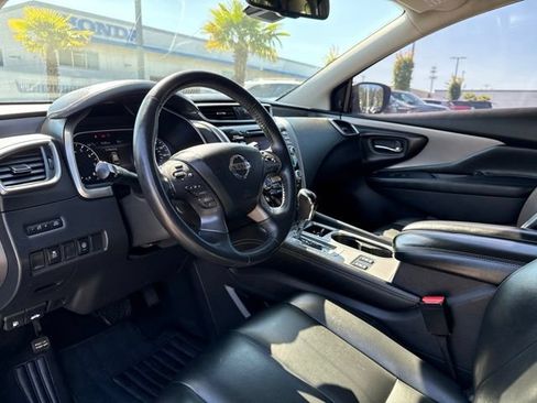 Used 2022 Nissan Murano SV AWD/4WD image 15