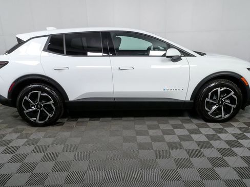 New 2026 Chevrolet Equinox EV LT image 26