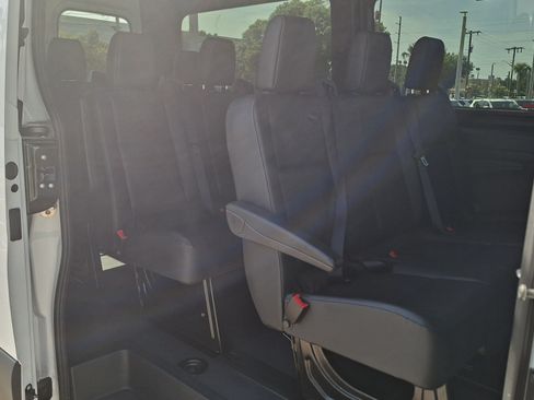 Used 2025 Mercedes-Benz Sprinter 2500 image 22