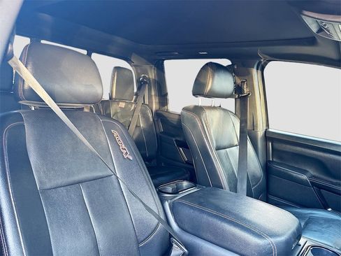 Used 2023 Nissan Titan PRO-4X w/ Pro-4x Convenience Package image 29