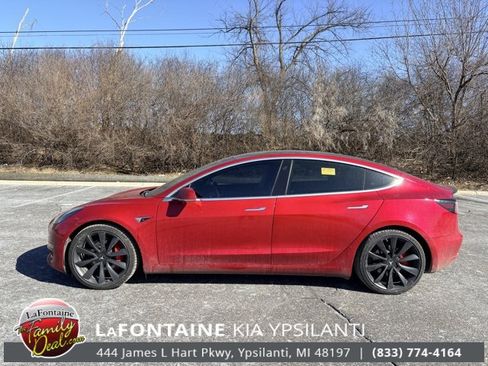 Used 2020 Tesla Model 3 Performance image 2