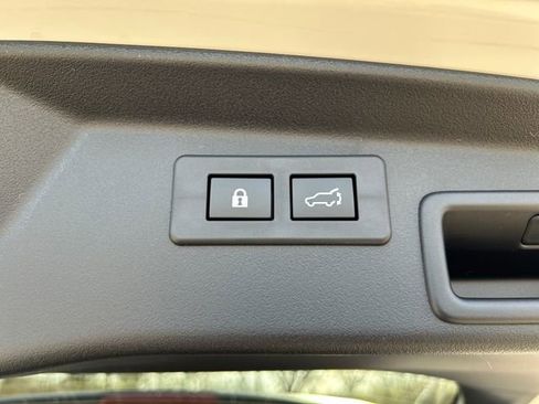 New 2026 Subaru Outback Touring image 22