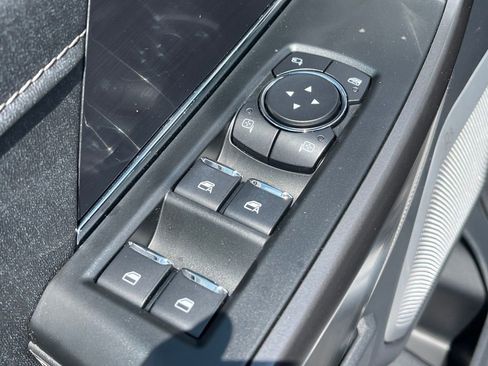 New 2025 Ford F150 Lariat w/ Equipment Group 502A High image 16