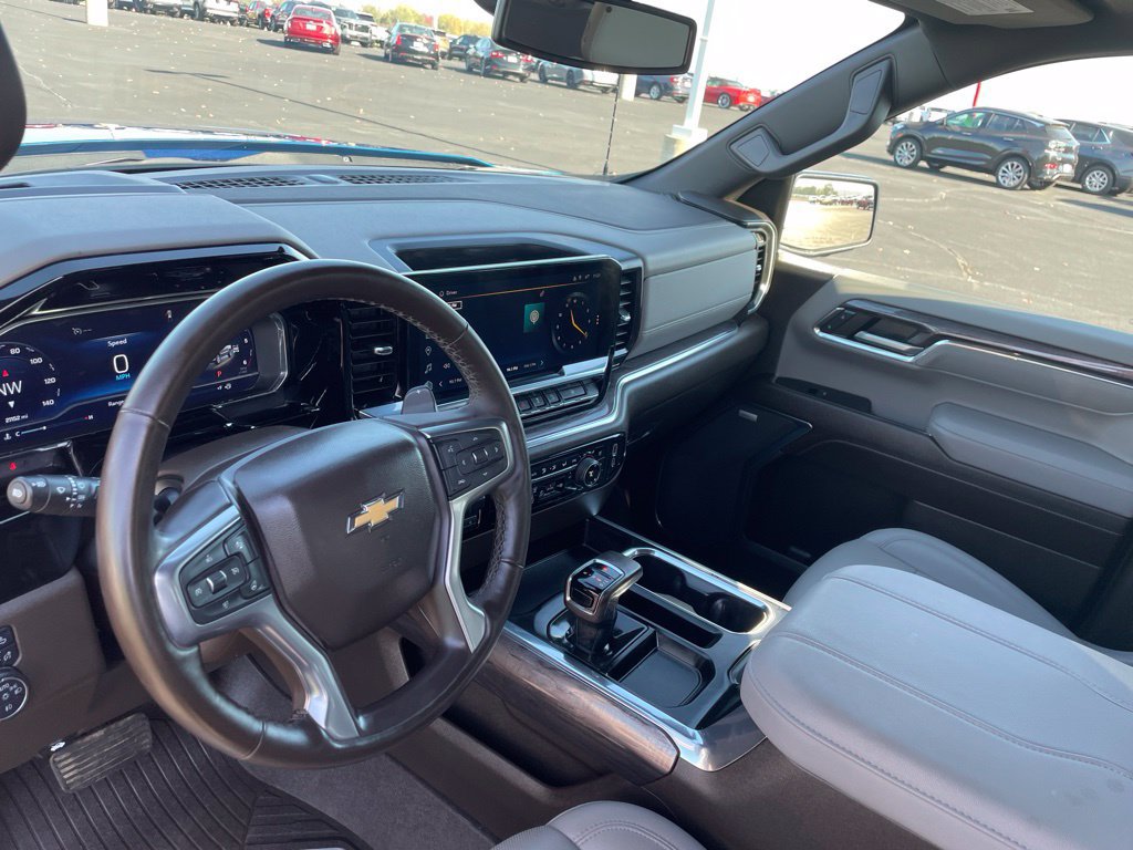 Used 2024 Chevrolet Silverado 1500 LTZ w/ LTZ Premium Package AWD/4WD image 10