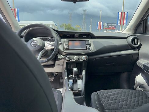 Used 2022 Nissan Kicks S FWD image 27