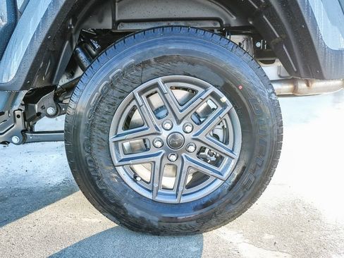 New 2026 Jeep Gladiator Sport image 12