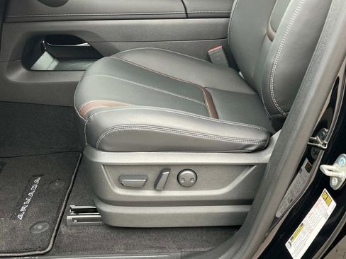 New 2026 Nissan Armada SL w/ Captain's Chari Seat Package image 30