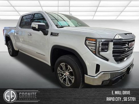 Used 2024 GMC Sierra 1500 SLT AWD/4WD image 8