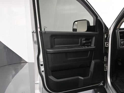 Used 2016 RAM 1500 Tradesman w/ Popular Equipment Group image 10