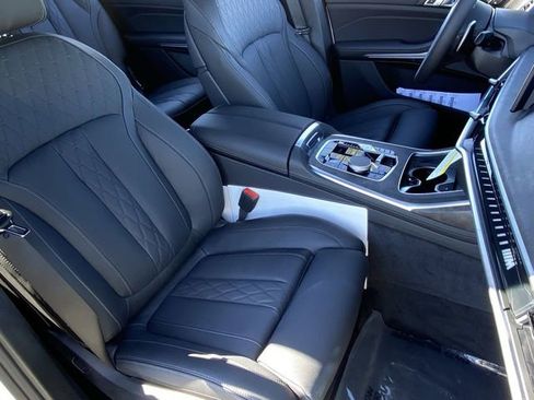 New 2025 BMW X7 M60i w/ Climate Comfort Package image 11