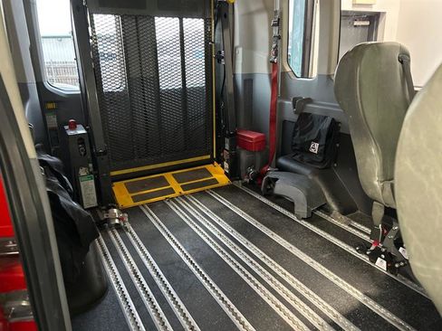 Used 2016 Ford Transit 350 XL image 19