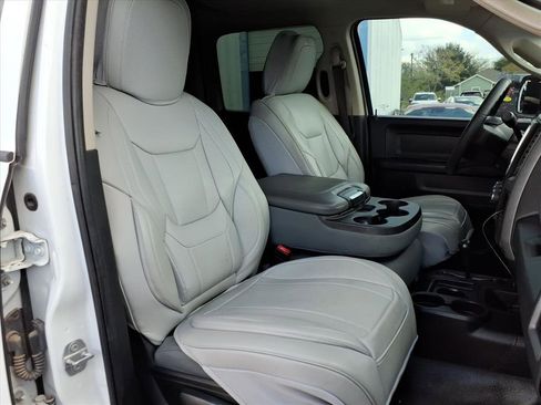 Used 2018 RAM 2500 Tradesman w/ Chrome Appearance Group image 13