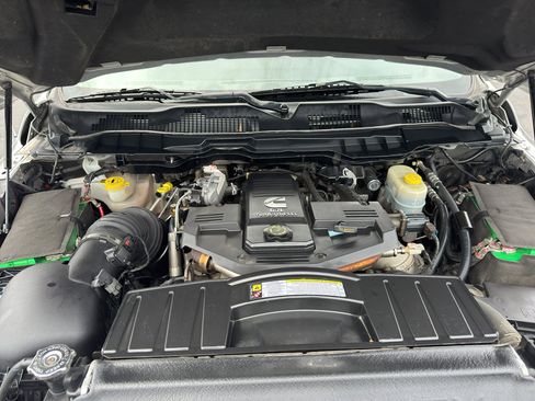 Used 2011 RAM 2500 Laramie w/ Cold Weather Group image 16