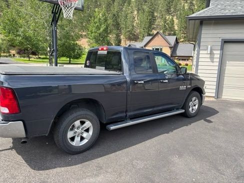 Used 2017 RAM 1500 Classic SLT w/ Protection Group AWD/4WD image 2